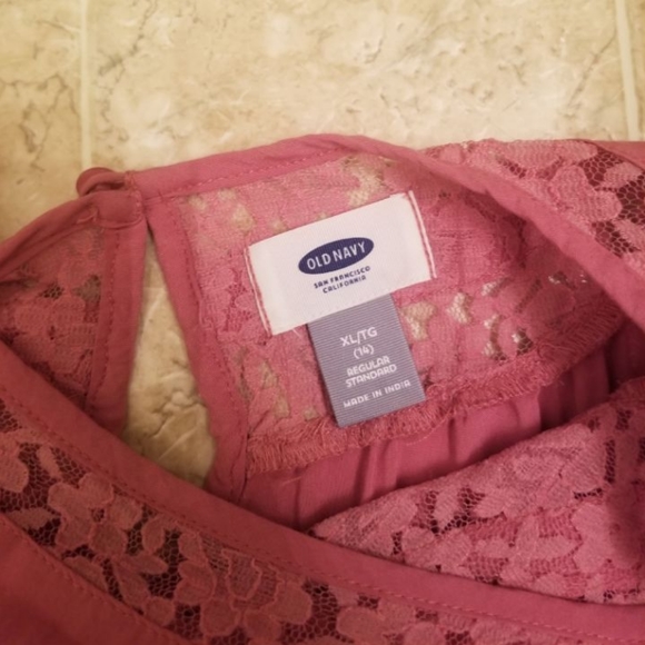 Simple nude pink dress - Picture 3 of 3